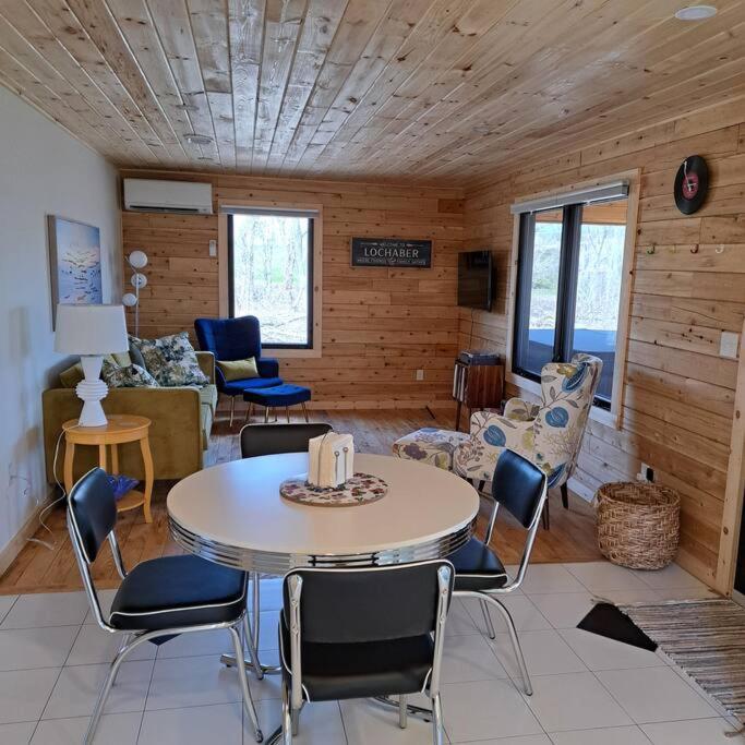 Retreat Lodge - Lochaber Lake Lodges Antigonish Εξωτερικό φωτογραφία